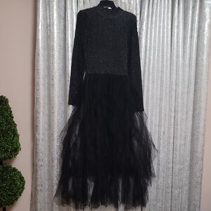 Elegant Black Long Sleeve Gown